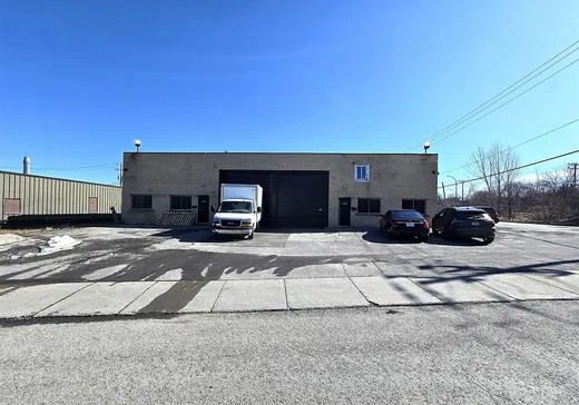 Bâtiment Industriel à vendre - 1205-1207 Av. de Valleyfield, Saint-Vincent-de-Paul, H7C2K5