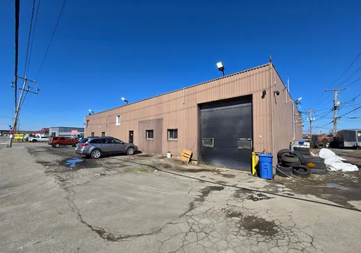 Industrial Building for Sale - 1205-1207 Av. de Valleyfield, Saint-Vincent-de-Paul, H7C 2K5