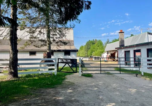 Farm for sale - 9905 Boul. St-Jean, Trois-Rivières, G9A5E1