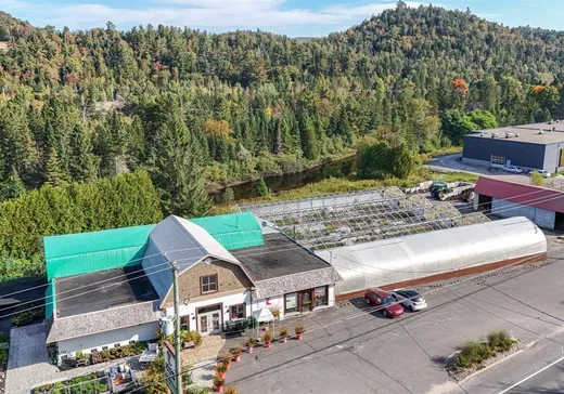 Commercial Property for Sale - 2097 Route 117, Val David, J0T 2N0