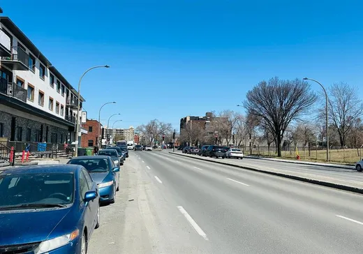 Propriété commerciale à vendre - 6883 Rue Beaubien E., Montréal (Mercier/Hochelaga-Maisonneuve), H1M3B2