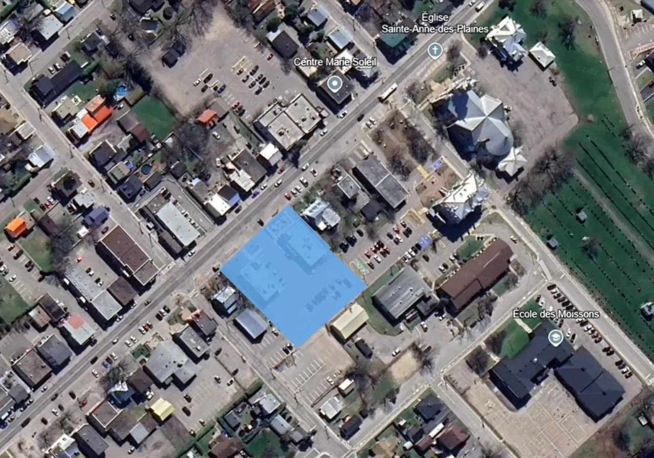 Commercial Property for Sale - 153-155 Boul. Ste-Anne, Sainte-Anne-des-Plaines, J5N 3L1