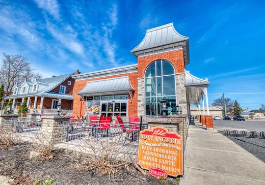 Commercial Property for Sale - 153-155 Boul. Ste-Anne, Sainte-Anne-des-Plaines, J5N 3L1