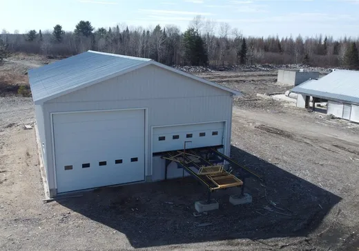 Propriété commerciale à vendre - 723 Route 105, Maniwaki, J9E 3A9