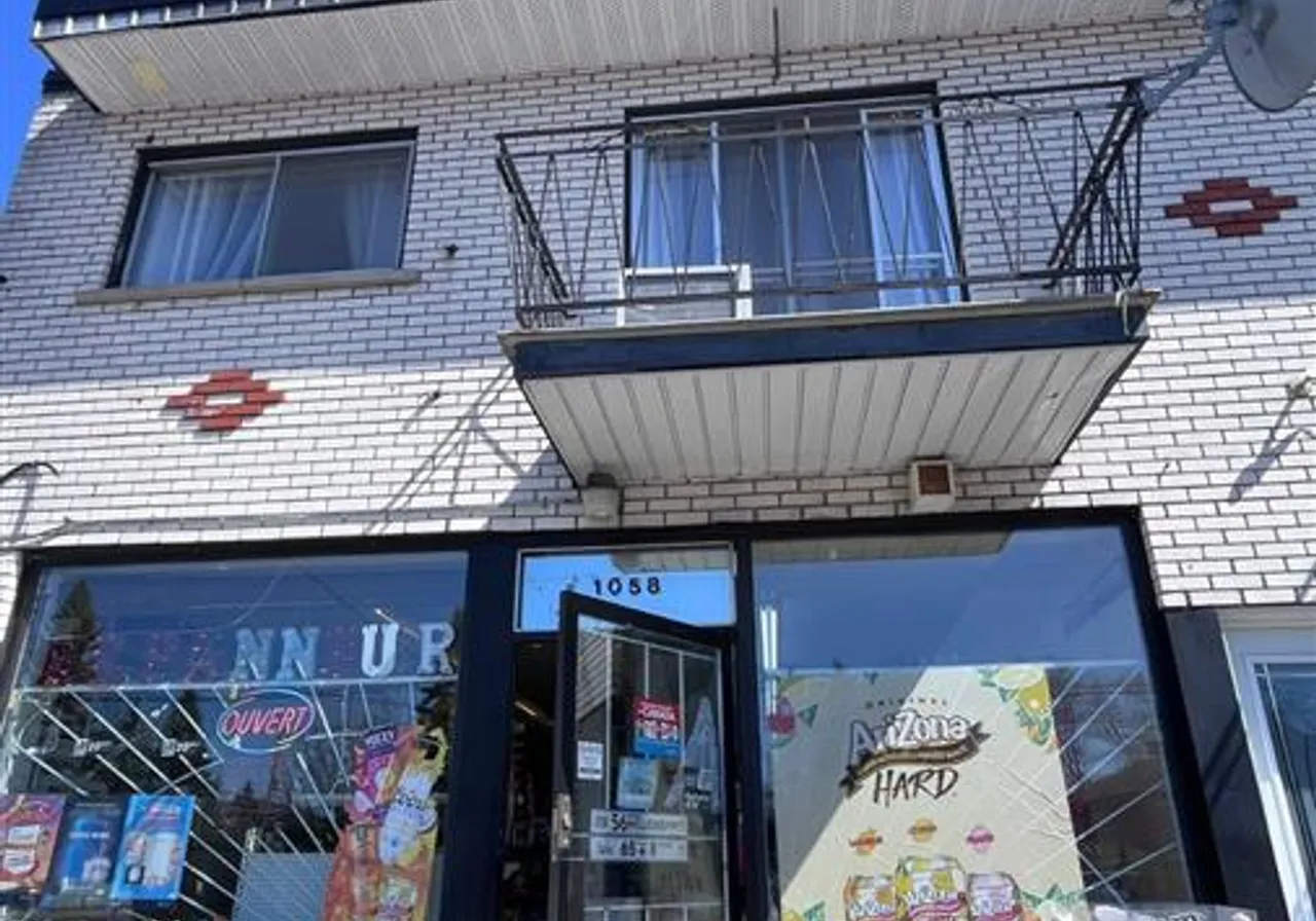 Commercial Property for Sale - 1058 Rue Champlain, Longueuil, J4K 2P9