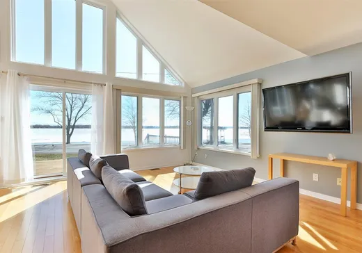 Propriété commerciale à vendre - 473Z Av. de Venise O., Mont-Saint-Grégoire, J0J1K0