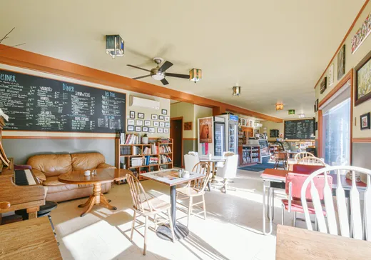 Propriété commerciale à vendre - 1395 Rue St-Joseph (1395-1405), Sainte-Adèle, J8B 1G5