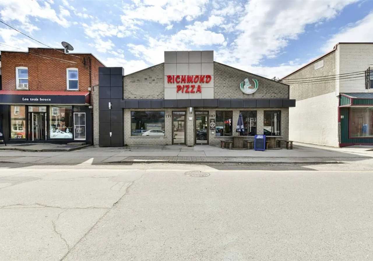 Commercial Property for Sale - 177-187 Rue Principale N., Pointe-Claire (Montreal Island), J0B 2H0