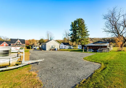 Propriété commerciale à vendre - 226 Rue St-Marc, Coaticook, J1A 2Z5