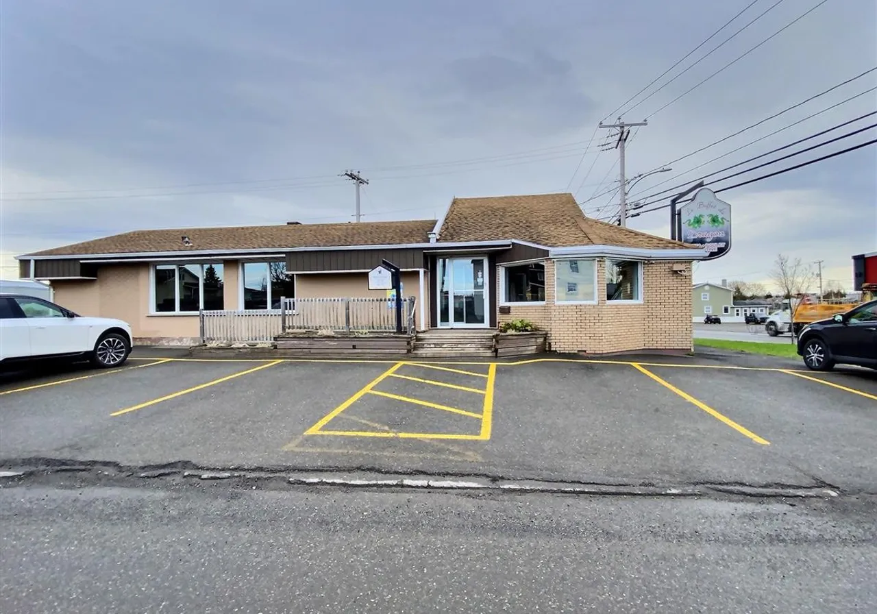 Commercial Property for Sale - 349 Rue Témiscouata, Rivière-du-Loup, G5R 2Y9
