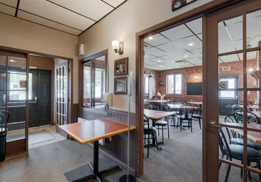 Propriété commerciale à vendre - 6645 Route Louis-S.-St-Laurent, Coaticook, J0B 1L0