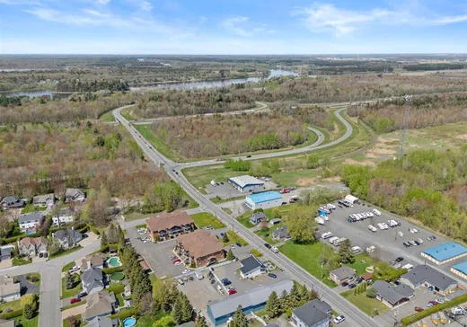 Propriété commerciale à vendre - 1425 Boul. Foucault, Drummondville, J2C 1B2