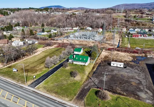 Propriété commerciale à vendre - 10801Z Boul. Ste-Anne, Sainte-Anne-de-Beaupré, G0A 3C0