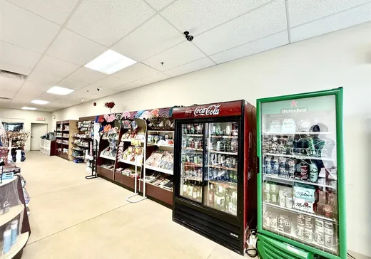 Commercial Property for Sale - 4448 Boul. de la Concorde E., Laval (Auteuil), H7C 2R4