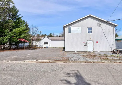 Bâtiment Industriel à vendre - 95 Rue Radnor, Trois-Rivières, G8T2E6