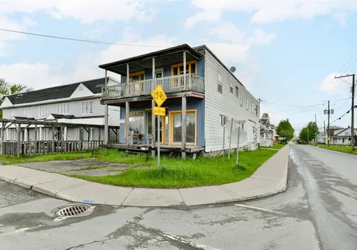 Propriété commerciale à vendre - 694-702 Rue St-Jean, Wotton, J0A 1N0