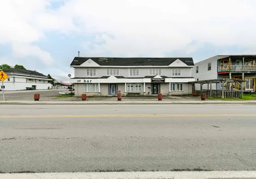 Propriété commerciale à vendre - 706-710 Rue St-Jean, Wotton, J0A1N0