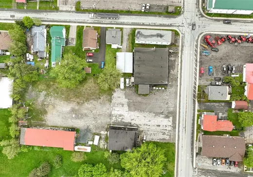 Propriété commerciale à vendre - 706-710 Rue St-Jean, Wotton, J0A 1N0