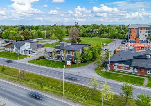 Propriété commerciale à vendre - 5925 Boul. Laurier O., Saint-Hyacinthe, J2S 3W1