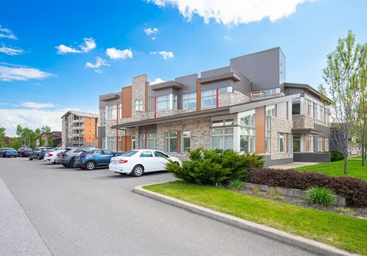 Propriété commerciale à vendre - 5925 Boul. Laurier O., Saint-Hyacinthe, J2S 3W1