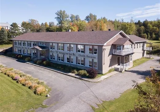 Propriété commerciale à vendre - 1460 Rue Principale, Asbestos, J0A 1K0