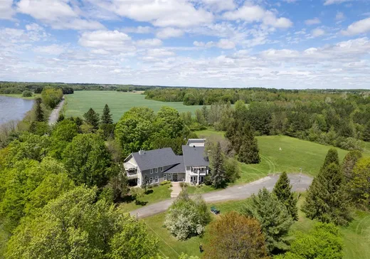 Propriété commerciale à vendre - 325Z Ch. de la Rivière, Saint-Félix-de-Kingsey, J0B 2T0