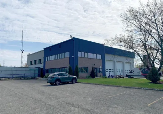 Bâtiment Industriel à vendre - 405 Boul. Industriel, Danville, J1T 4C1