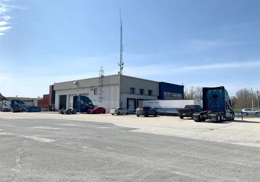 Bâtiment Industriel à vendre - 405 Boul. Industriel, Danville, J1T 4C1