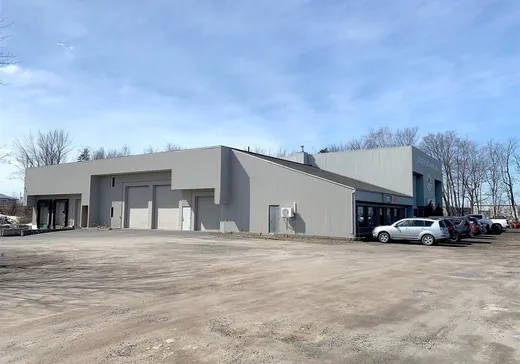 Propriété commerciale à vendre - 670 Route du Président-Kennedy, Pintendre, G6C 1K1