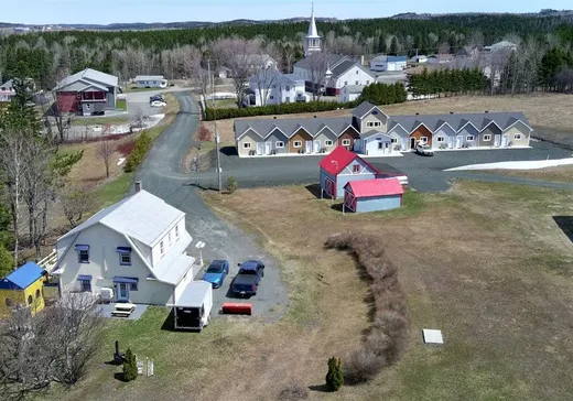 Commercial Property for Sale - 214 Rue Principale, Causapscal, G0J 2B0