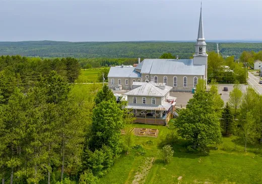 Propriété commerciale à vendre - 58 Ch. Taché E., L'Islet, G0R 3R0