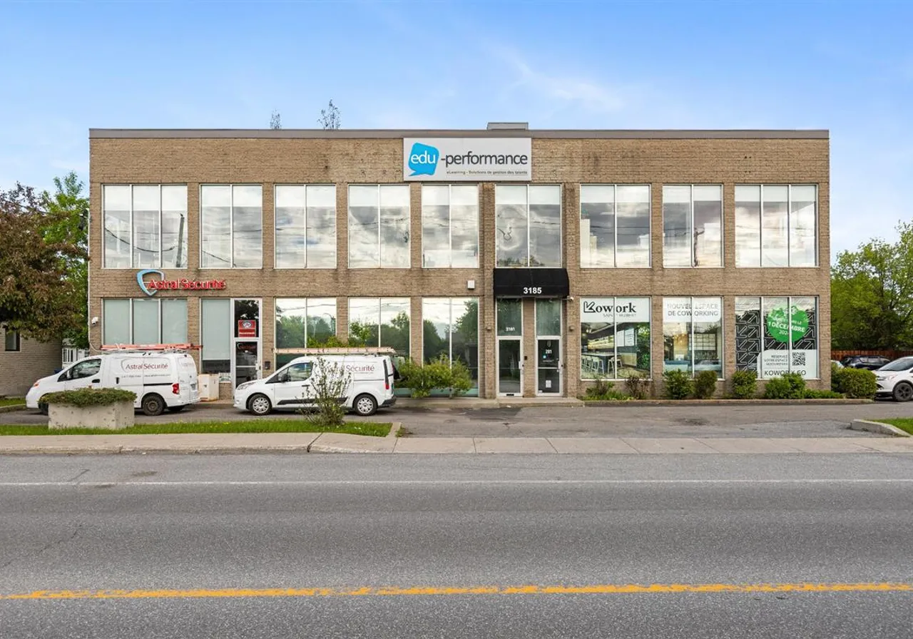 3185 Mtée St-Hubert, App. 201-203 — photo 1