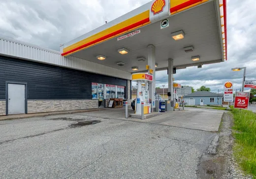 Propriété commerciale à vendre - 142 Rue Angus S., East Angus, J0B 1R0