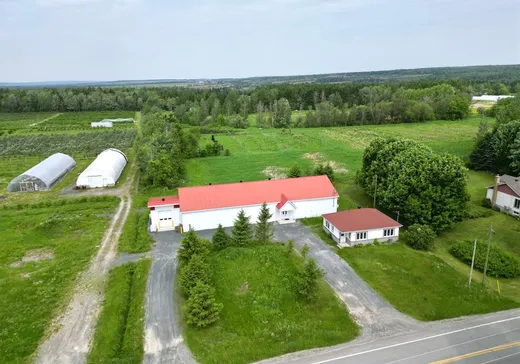 Commercial Property for Sale - 136 Rue Miquelon, Sainte-camille, J0A 1G0