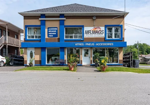 Propriété commerciale à vendre - 174 Rue Manville O., Val des Sources, J1T1G9