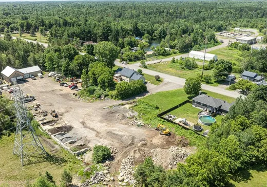 Propriété commerciale à vendre - 966-968B Rue des Lacs, Saint-Jérôme, J5L 1S9