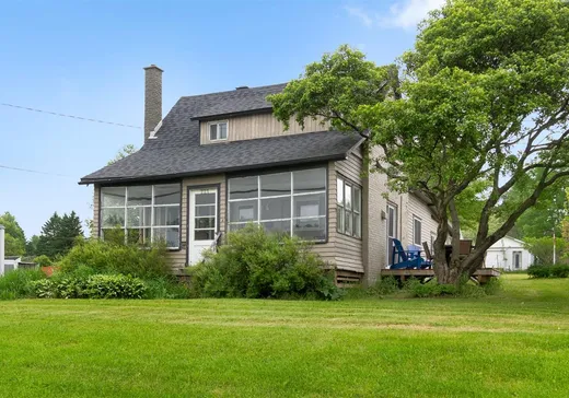 Propriété commerciale à vendre - 221Z Rue Angus S., East Angus, J0B1R0