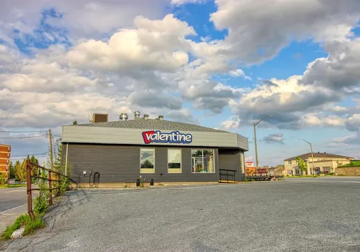 Propriété commerciale à vendre - 635 Av. Larivière, Rouyn-Noranda, J9X 4J8
