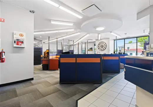 Propriété commerciale à vendre - 1061-63 Ch. du Coteau-Rouge, Longueuil, J4K 1W5