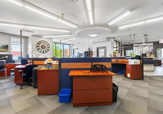 Propriété commerciale à vendre - 1061-63 Ch. du Coteau-Rouge, Longueuil, J4K 1W5