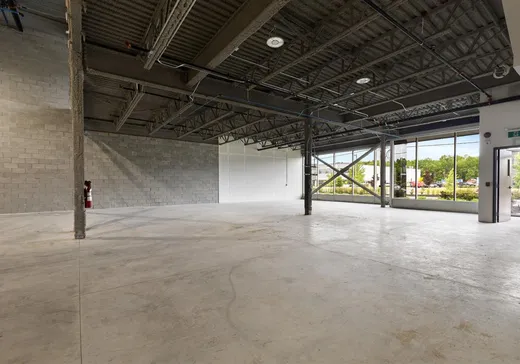 Propriété commerciale à vendre - 1054 Rue des Forges, Terrebonne, J6Y 0P6