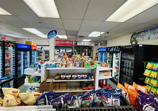 Propriété commerciale à vendre - 61 Rue Non Disponible-Unavailable, St-Hubert, J3Y 8K5