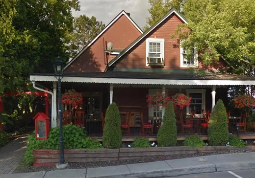 Propriété commerciale à vendre - 11 Av. de la Gare, Saint-Sauveur, J0R1R0