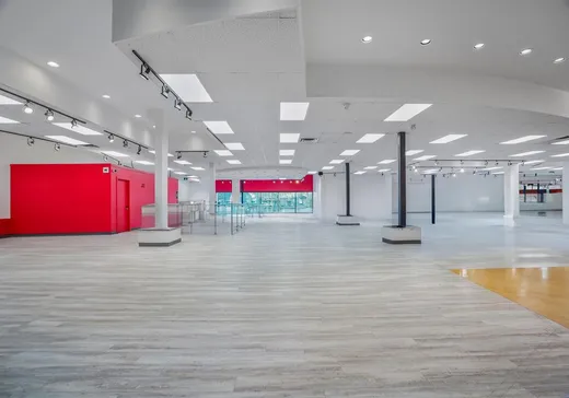 Propriété commerciale à vendre - 200 Boul. Arthur-Sauvé, Saint-Eustache, J7R 2H9