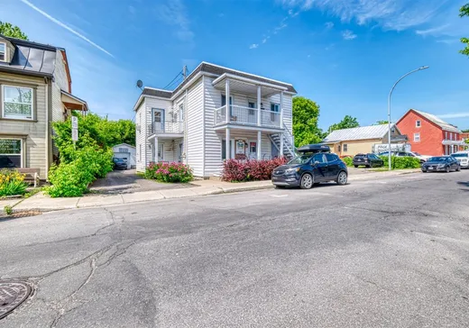 Propriété commerciale à vendre - 32AZ-34Z Rue St-Joseph, Sainte-Thérèse, J7E 3L6