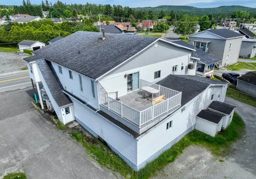 Propriété commerciale à vendre - 76 Av. St-Patrick, St-Joseph-De-Coleraine, G0N 1B0