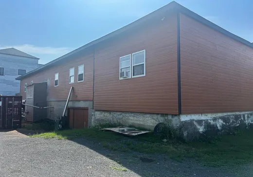 Propriété commerciale à vendre - 619 Rue Lafleur, Lachute, J8H 1R9