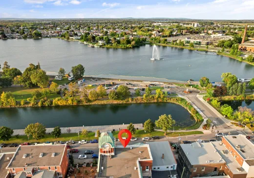 Propriété commerciale à vendre - 261 Rue Victoria, Salaberry-de-Valleyfield, J6T 1A9