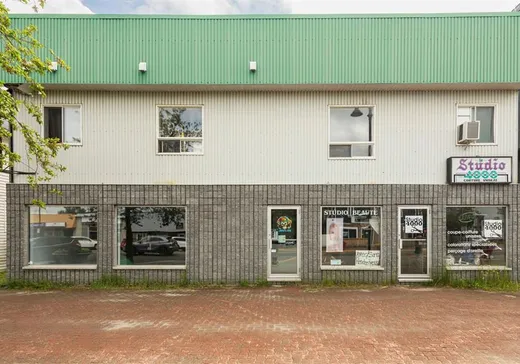 Propriété commerciale à vendre - 751-759 Rue Royale, Amos, J0Y1Z0