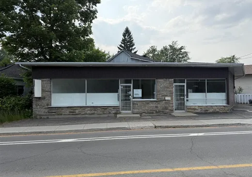 Propriété commerciale à vendre - 2875 Boul. Ste-Rose, Laval (Laval-Ouest), H7R1T4